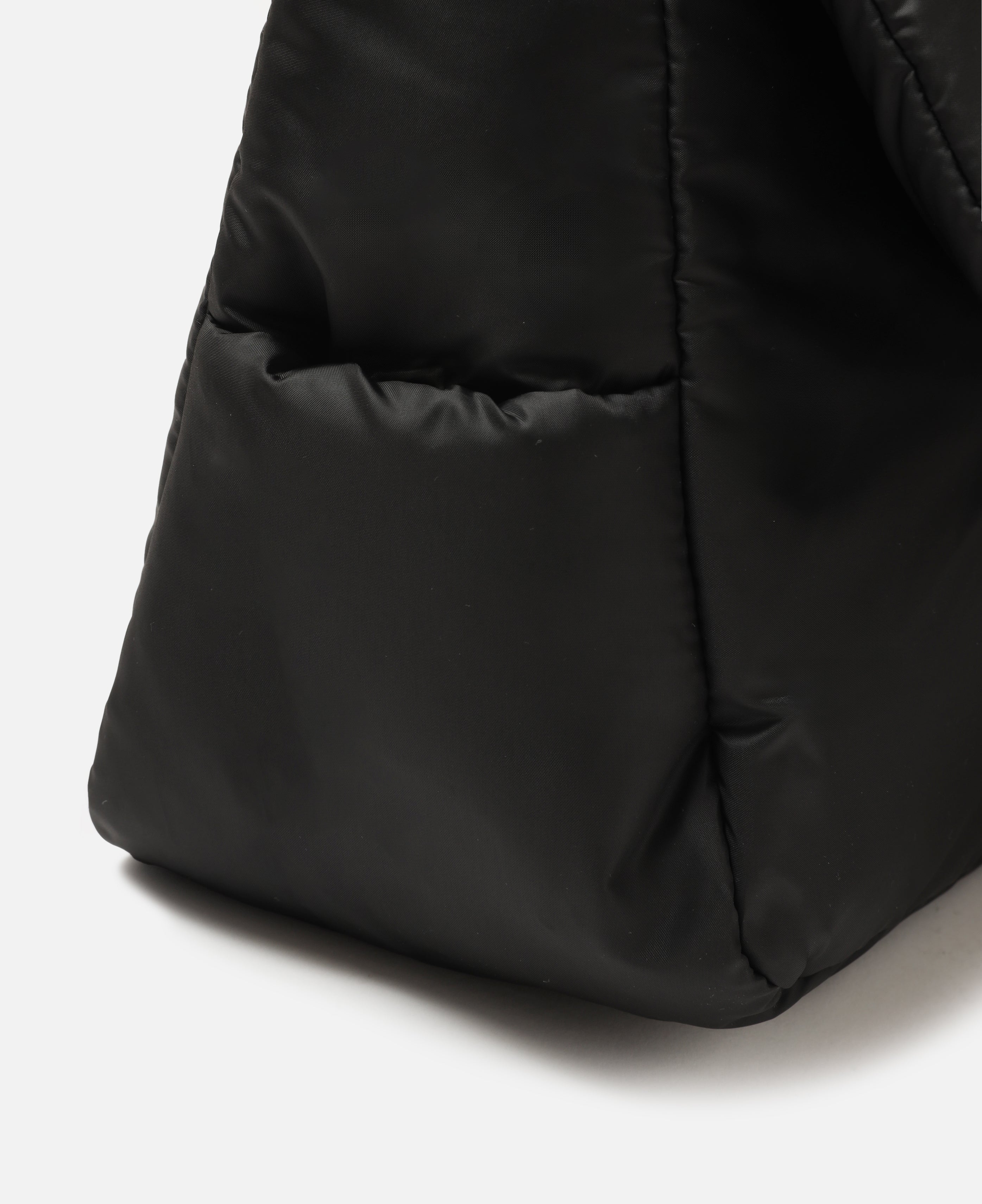 Padded Flap Holiday Bag (Black)