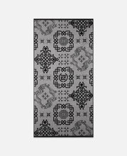 Silk Patterned Bath Towel (Black)