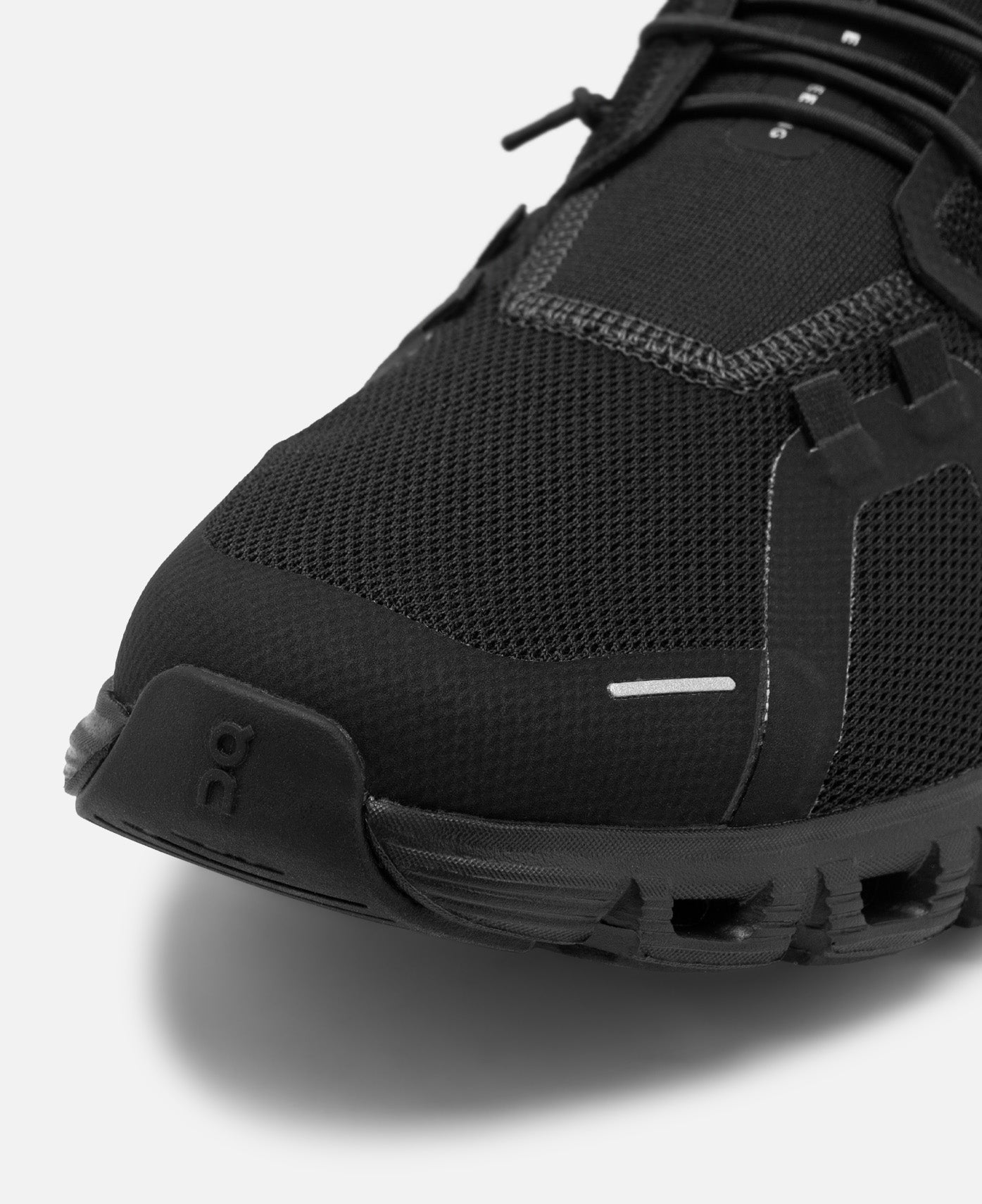W Cloud 6 (Black)