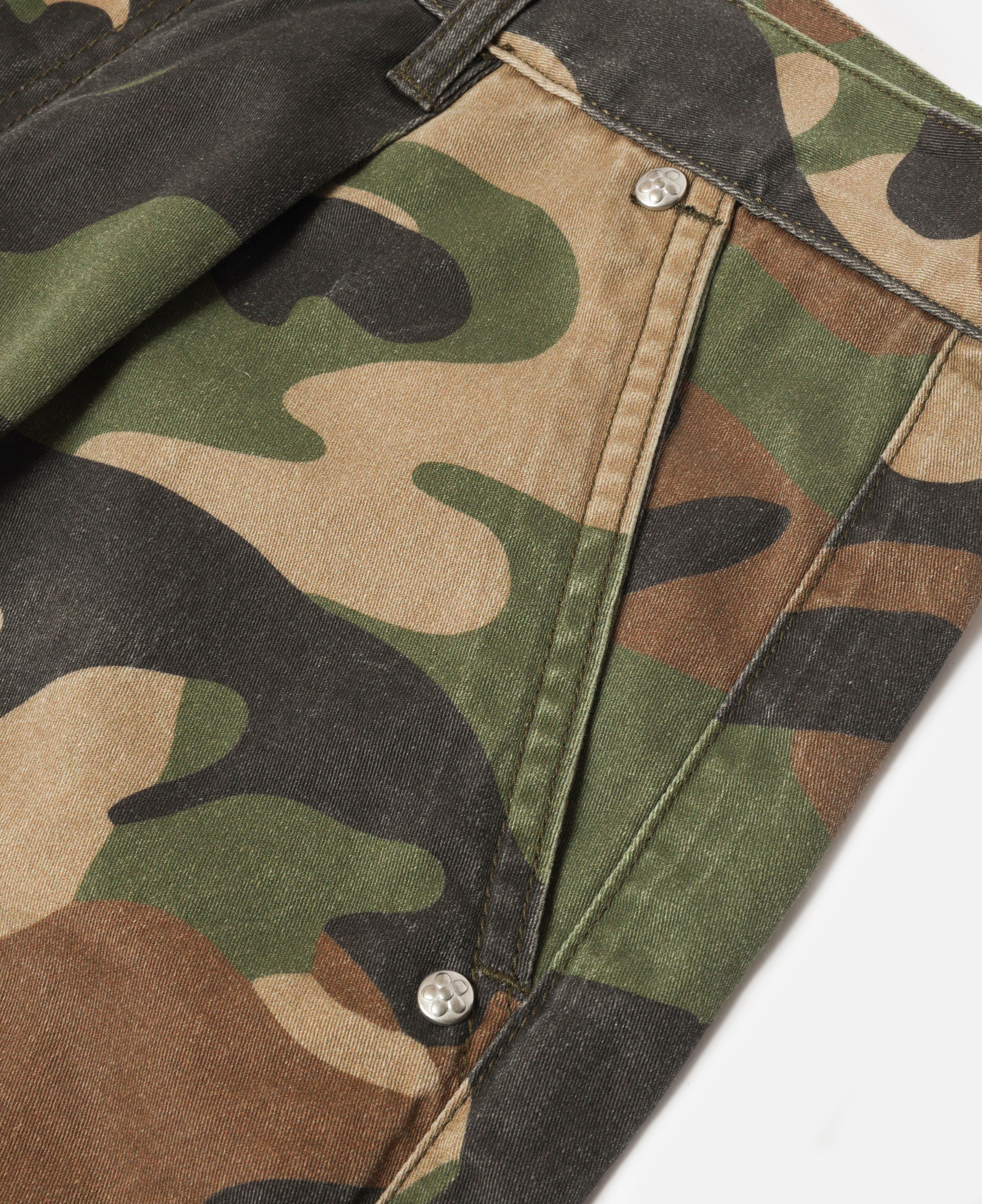 Woodland Camo Shorts (Green)