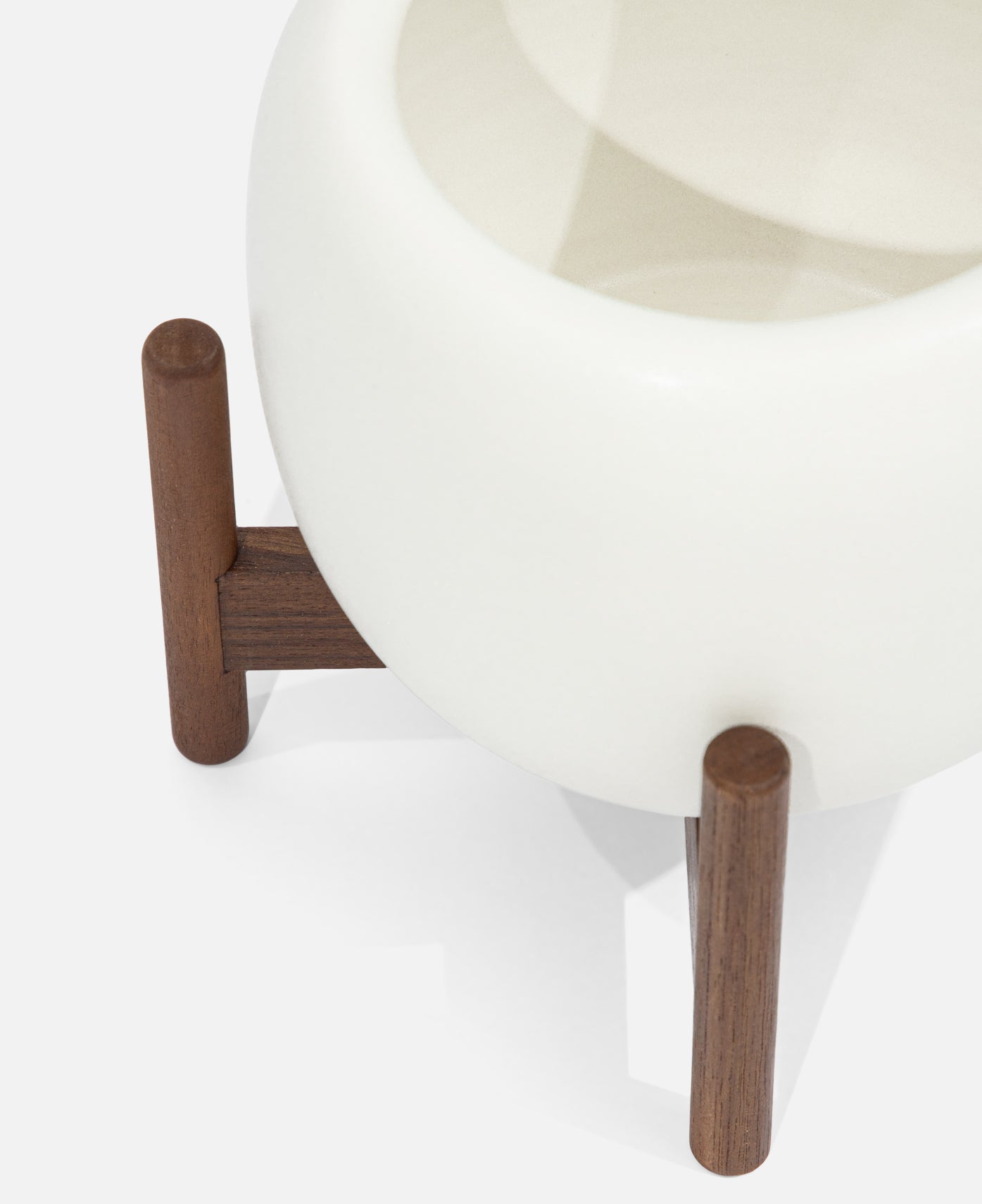 Case Study® Desk Top Drum With Wood Stand (White)